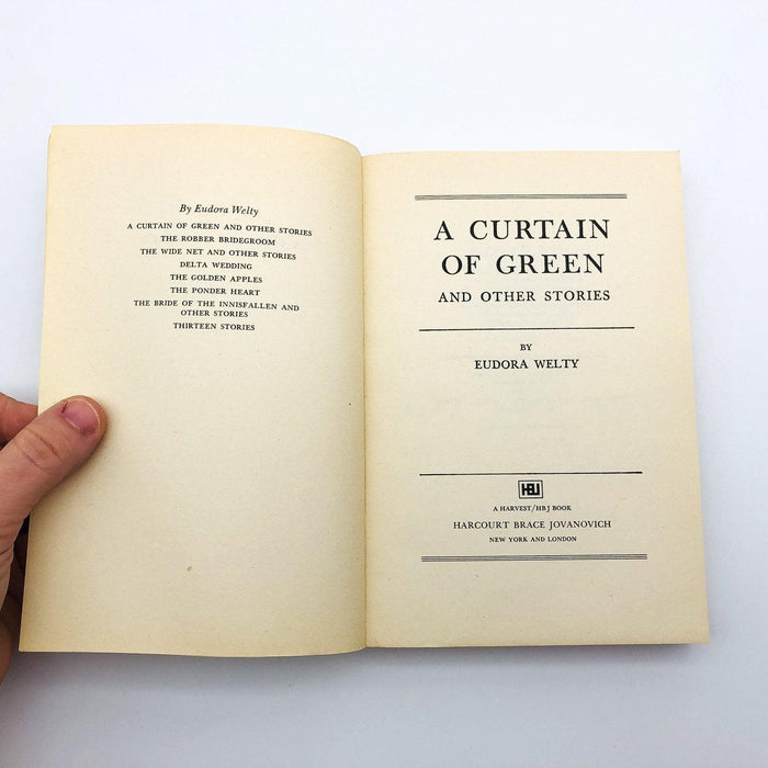 A Curtain of Green and Other Stories Paperback Eudora Welty 1969 Petrified Man 6