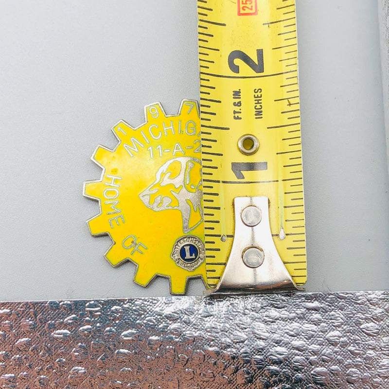 Vintage Lions Club Lapel Pin Pinback Michigan Leader Dog Home Cog Gear Yellow
