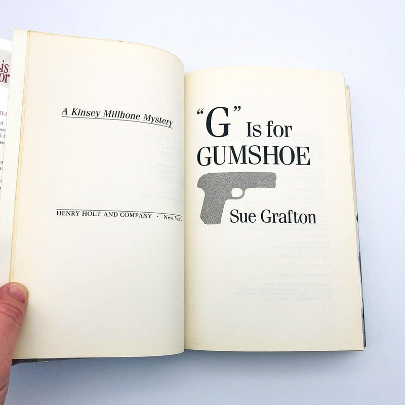G Is For Gumshoe Hardcover Sue Grafton 1990 Kinsey Millhone PI 1st Edition Ex Li 7