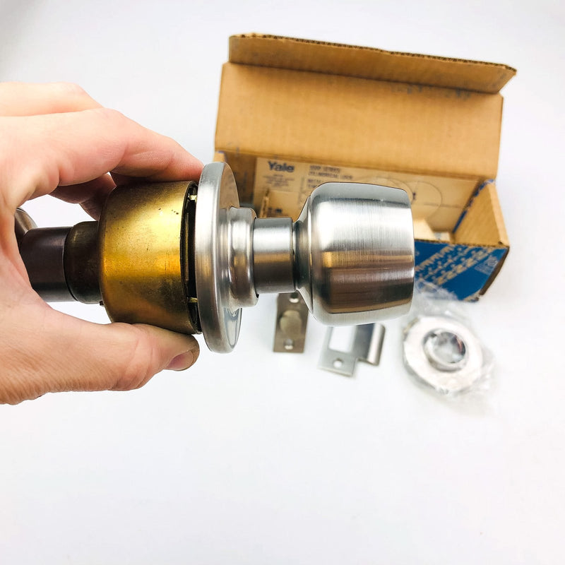 Yale Privacy Door Knob Locking 5302 Brandywine 378N US32D Polished SS New NOS 5