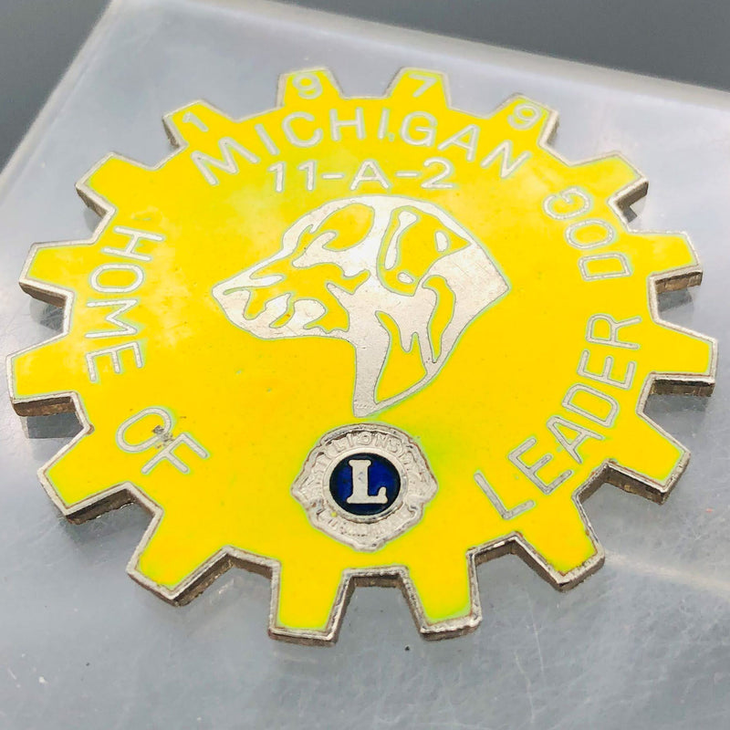 Vintage Lions Club Lapel Pin Pinback Michigan Leader Dog Home Cog Gear Yellow