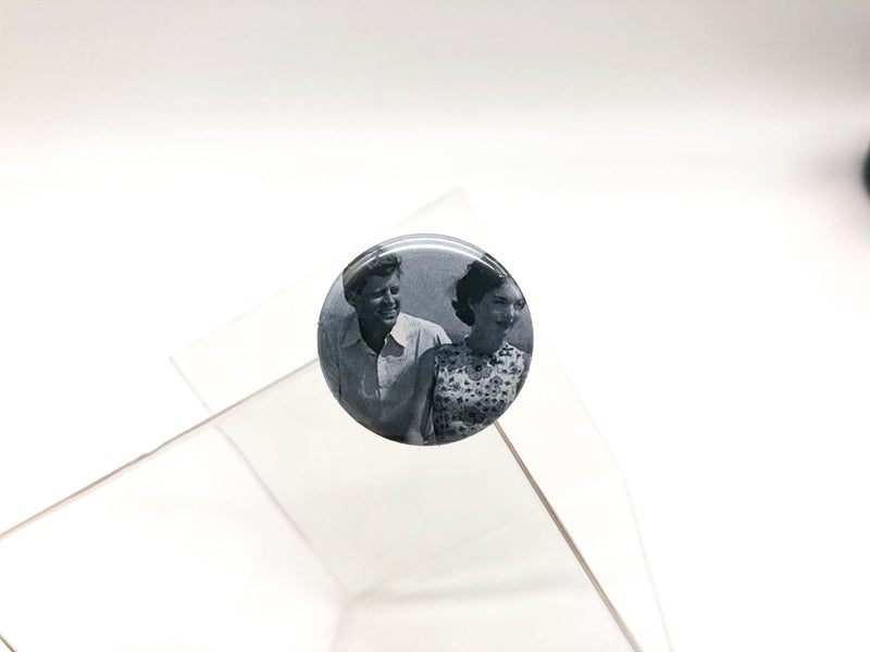 President John F Kennedy & Jackie Picture Button Pinback Jacqueline Young Couple 2