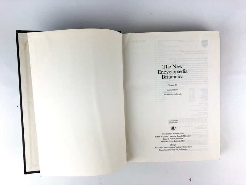 Britannica Macropaedia Knowledge in Depth Volume 17 Edition 15 Decorative Edison 8