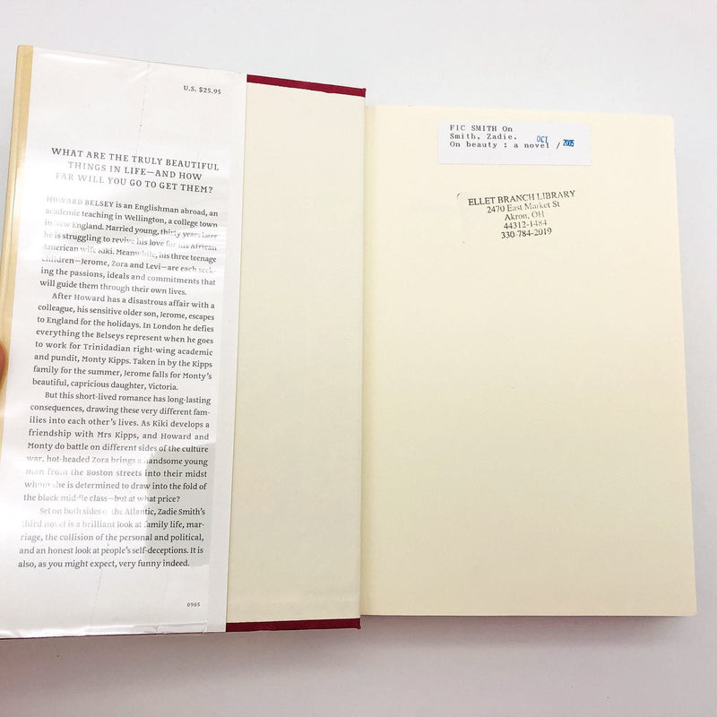 On Beauty HC Zadie Smith 2005 African American Marriage Relationship 1st Edition 7