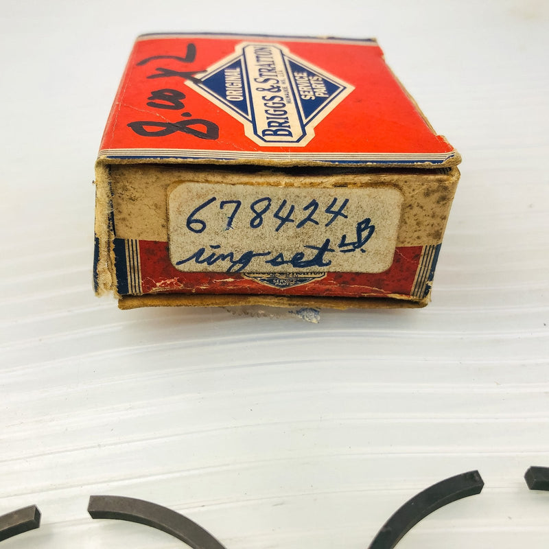 Briggs and Stratton 678424 Piston Ring Set for Lawn Mower Engine Genuine OEM New 2