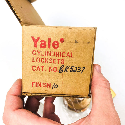 Yale Entry Doorknob Lockset Locking Knob BR5237 US10 Satin Bronze New Old Stock 2