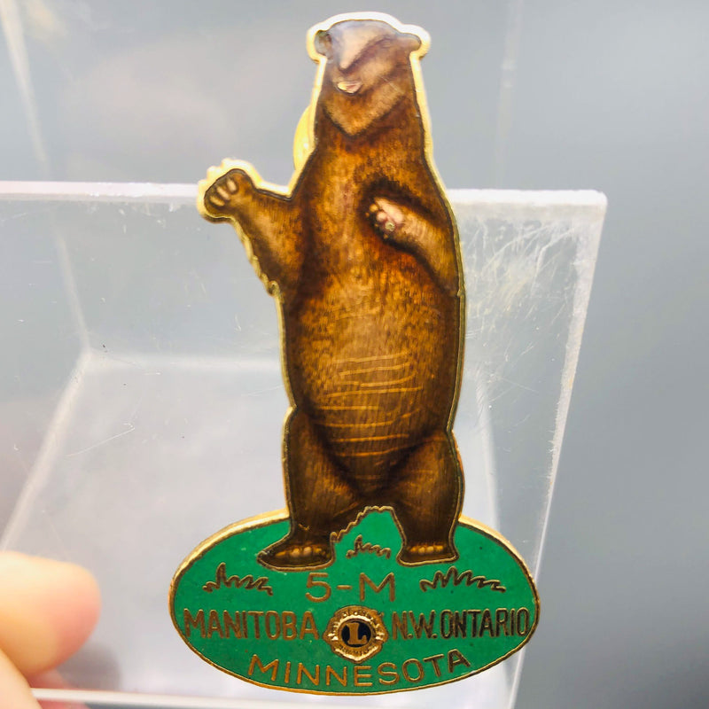 Vintage Lions Club Lapel Pin Manitoba NW Ontario Minnesota 5-M Grizzly Bear
