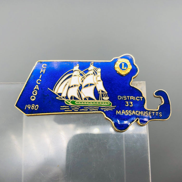 Vintage Lions Club Lapel Pin Chicago District 33 Massachusetts State Ouline Ship