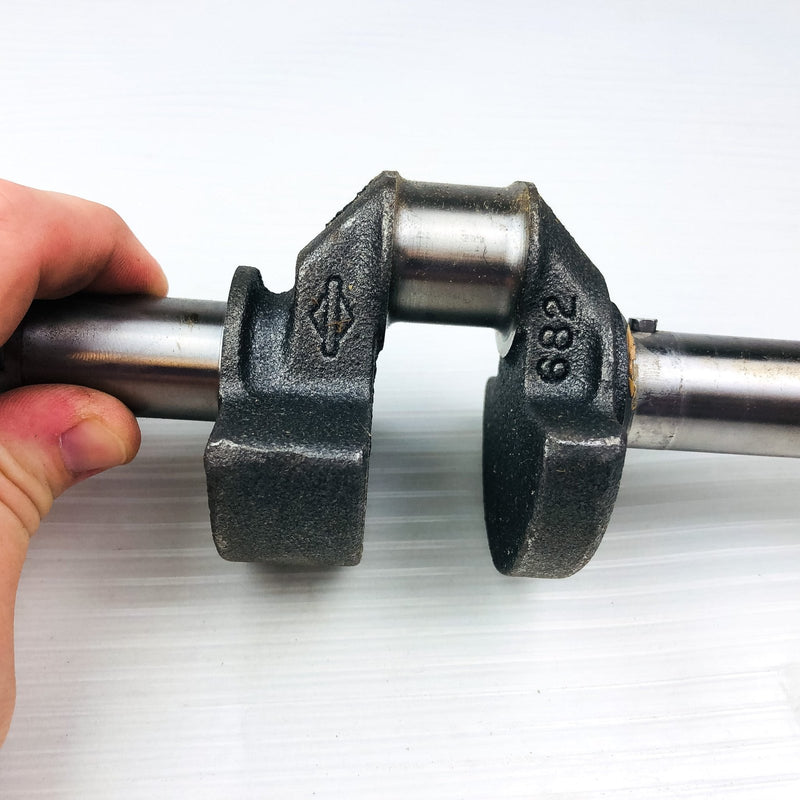 Briggs and Stratton 494564 Crankshaft for Lawn Mower Engine Genuine OEM New NOS 7