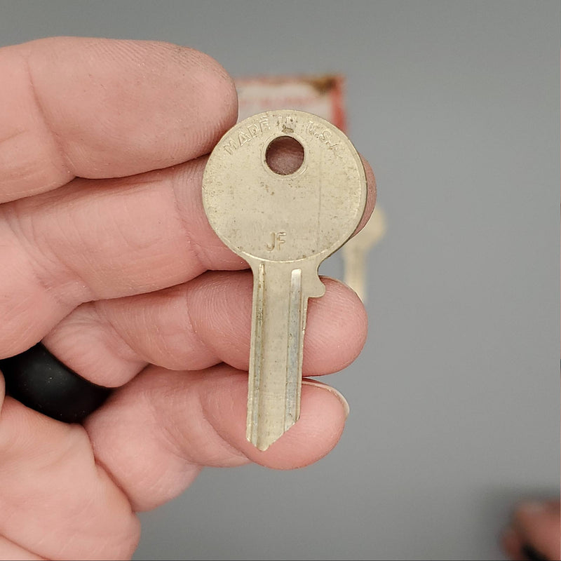 5x Yale RN10 1/2 Key Blanks JF Keyway Solid Brass 4 Pin NOS 2