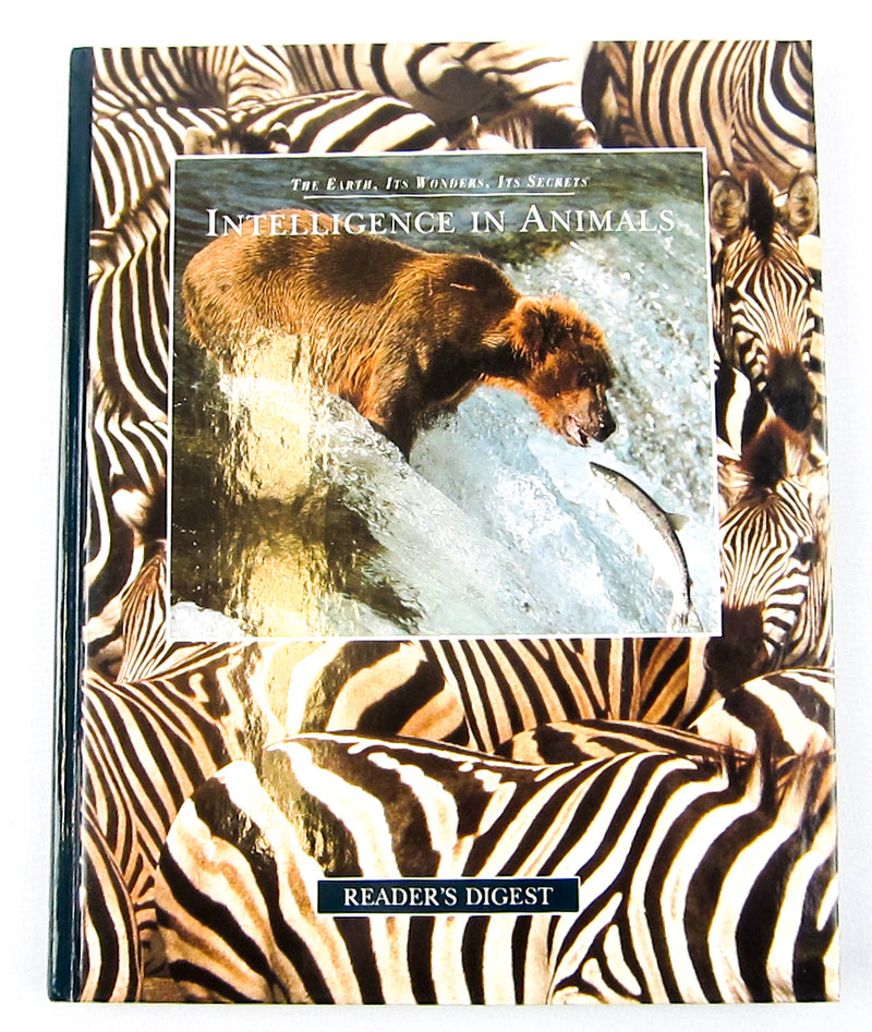 Reader's Digest: Intelligence in Animals: The Earth (Hardcover) - 1997 | USED