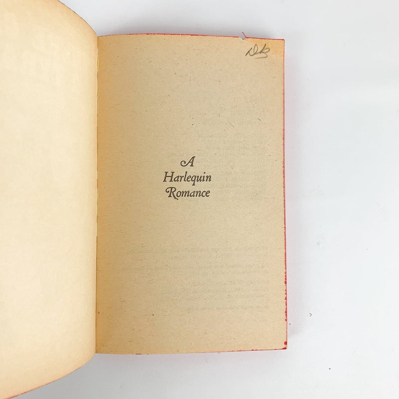 There Came A Tyrant - Anne Hampson - Harlequin Romance - 1972 3