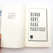 Blood Shot Hardcover Sara Paretsky 1988 V. I. Warshawski Mystery 1st Edition 8
