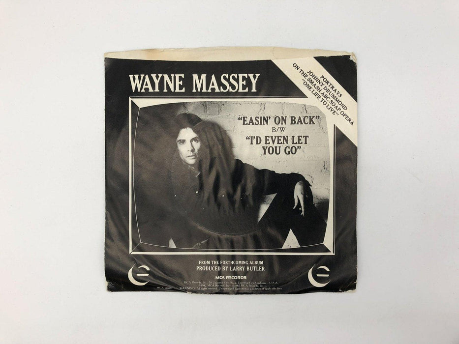 Wayne Massey Easin' on Back Record 45 RPM Single MCA-52019 MCA Records 1982 2