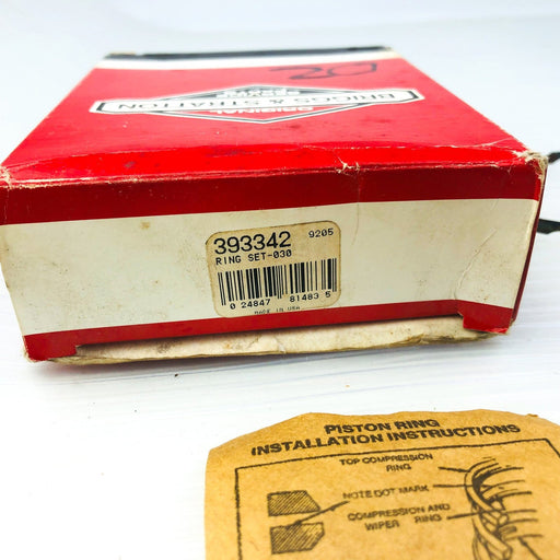 Briggs and Stratton 393342 030 Piston Ring Set Genuine OEM New Old Stock NOS 2