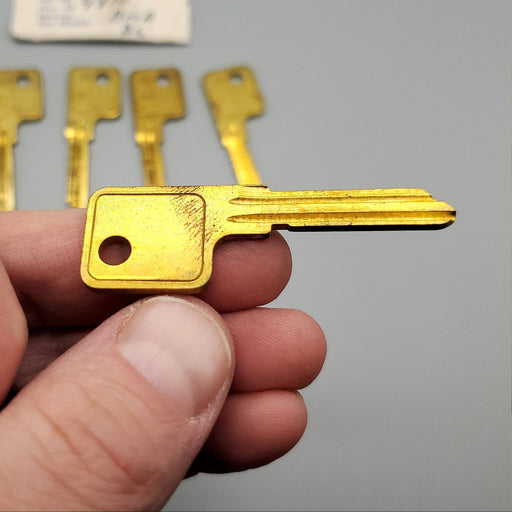 5x Yale EB9810 Key Blanks B10R Keyway Brass NOS 2