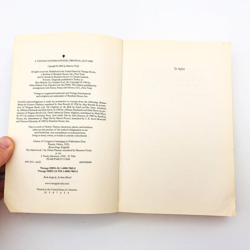 The Black Book Paperback Orhan Pamuk 2006 Istanbul Turkey Detective Mystery 8