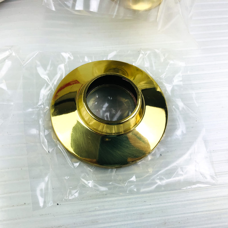 Yale 5237 Entry Door Knob Lockset Keyed Privacy Cylindrical US3 Brass Brandywine 10