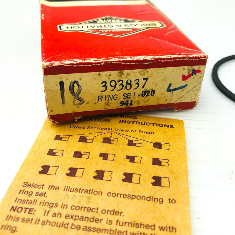 Briggs and Stratton 393837 020 Piston Ring Set Genuine OEM New Old Stock NOS 2