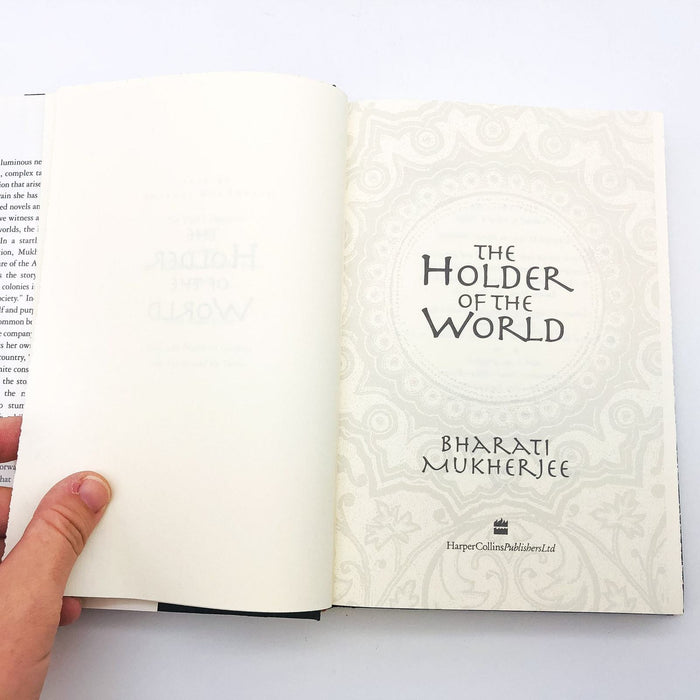 The Holder Of The World Hardcover Bharati Mukherjee 1993 India 1st Edition Cpy2 7