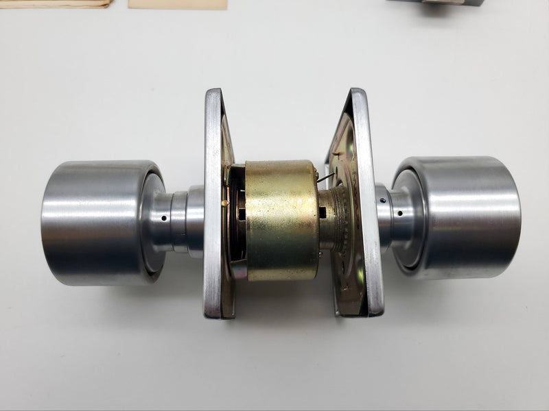 Schlage Door Knob Passage Latch Commercial Satin Chrome MET D10S 2-3/4 BS NOS