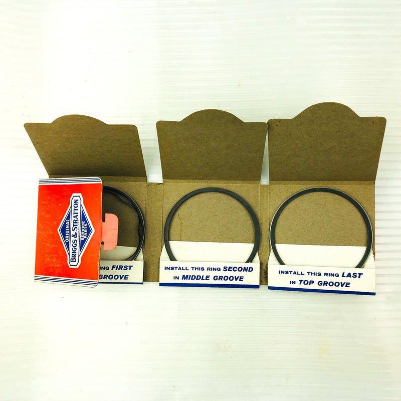 Briggs and Stratton 298451 Piston Ring Set Chrome Genuine OEM New Old Stock NOS 1