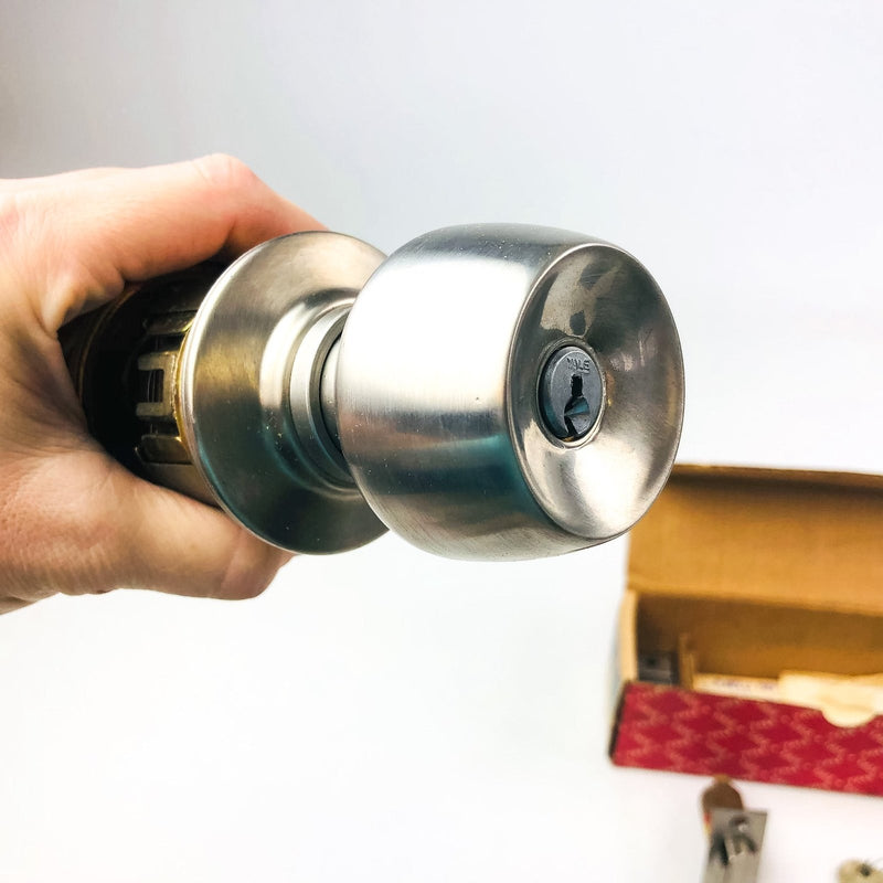 Yale Hospital Privacy Door Knob Lockset BR5424 US32D Polished Stainless Steel 1