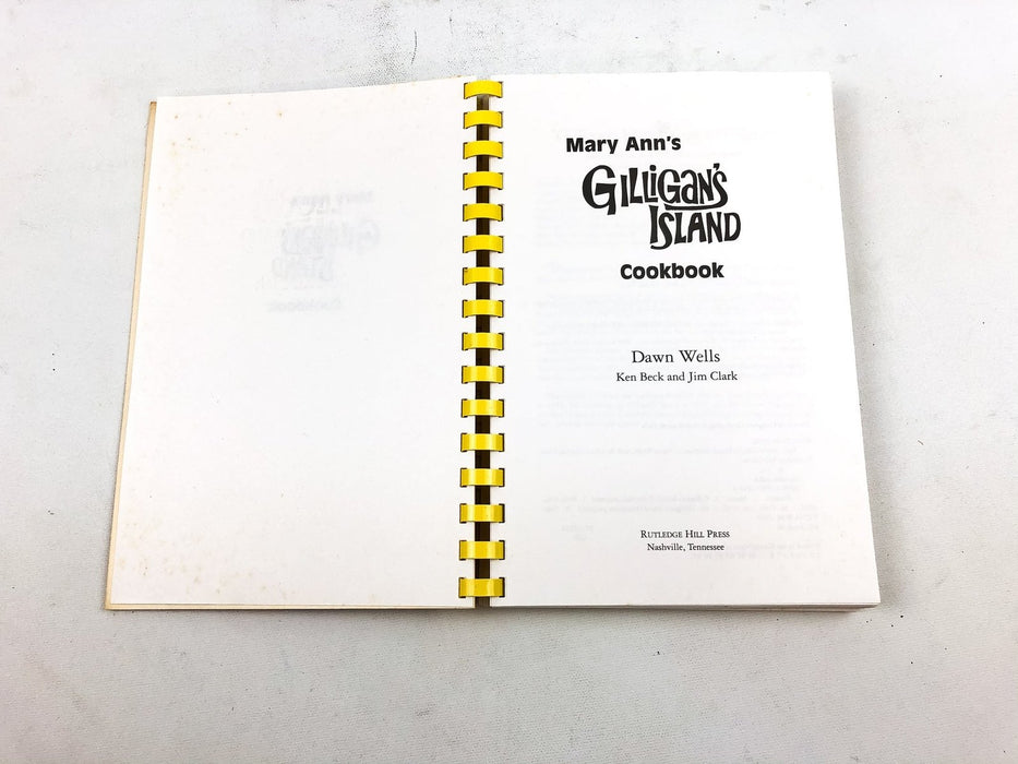 Mary Ann's Gilligan's Island Cookbook by Dawn Wells 1993 7