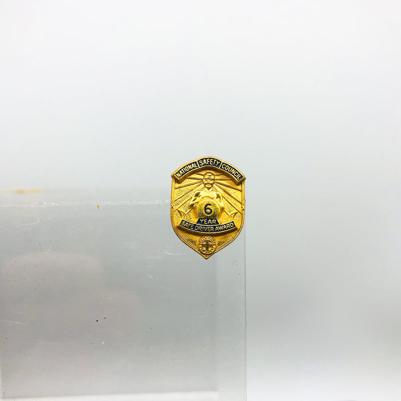 Vintage National Safety Council Lapel Pin Green Cross 6 Year Safe Driver Award