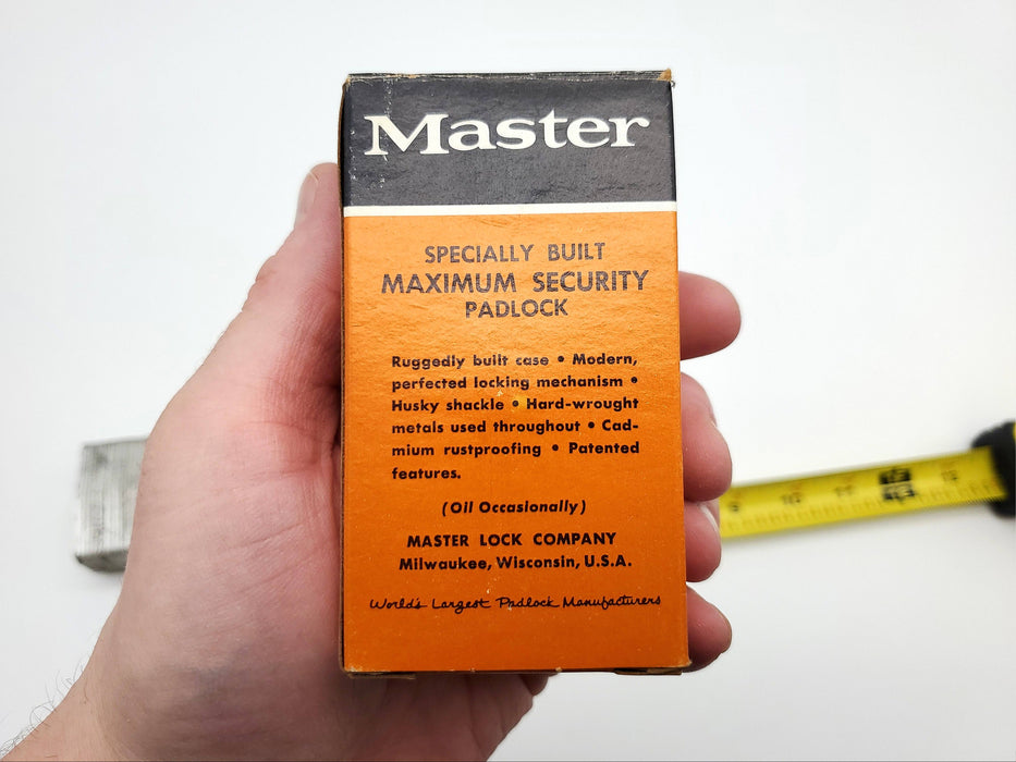 Master Lock Padlock No 5 1-7/8" L x 0.35" D Shackle Milwaukee USA Vintage NOS