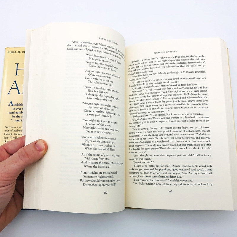 Herbs and Apples Hardcover Helen Hooven Santmyer 1985 WW1 Romance Love Copy 2 10