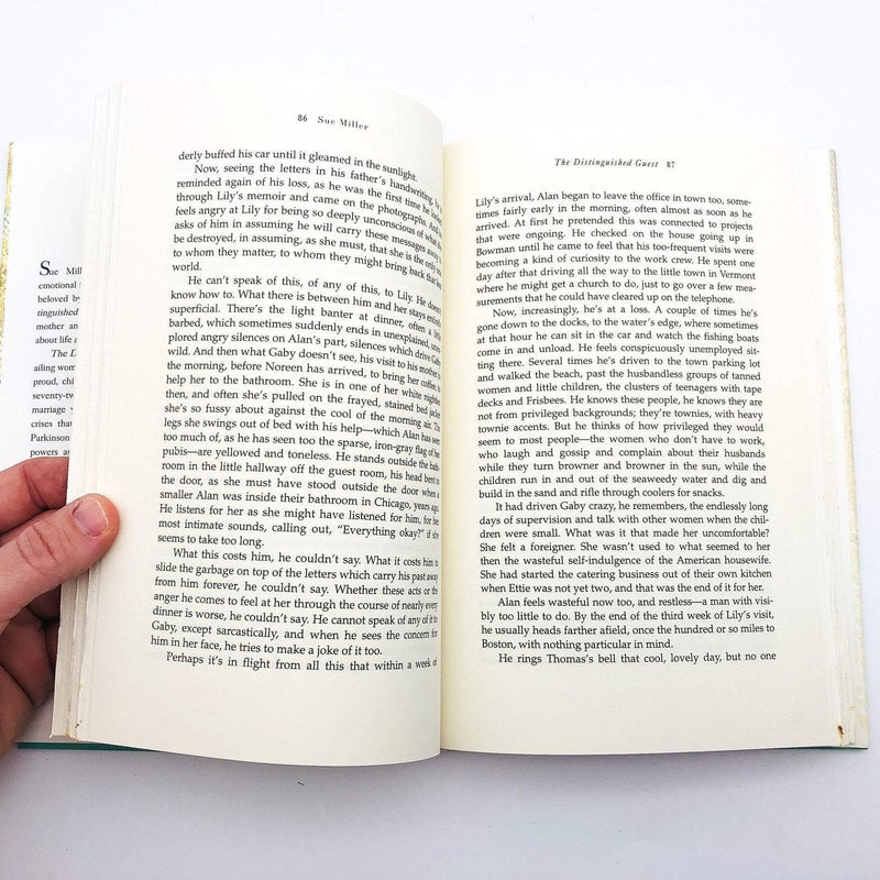 The Distinguished Guest Hardcover Sue Miller 1995 Women Author Estranged Family 9