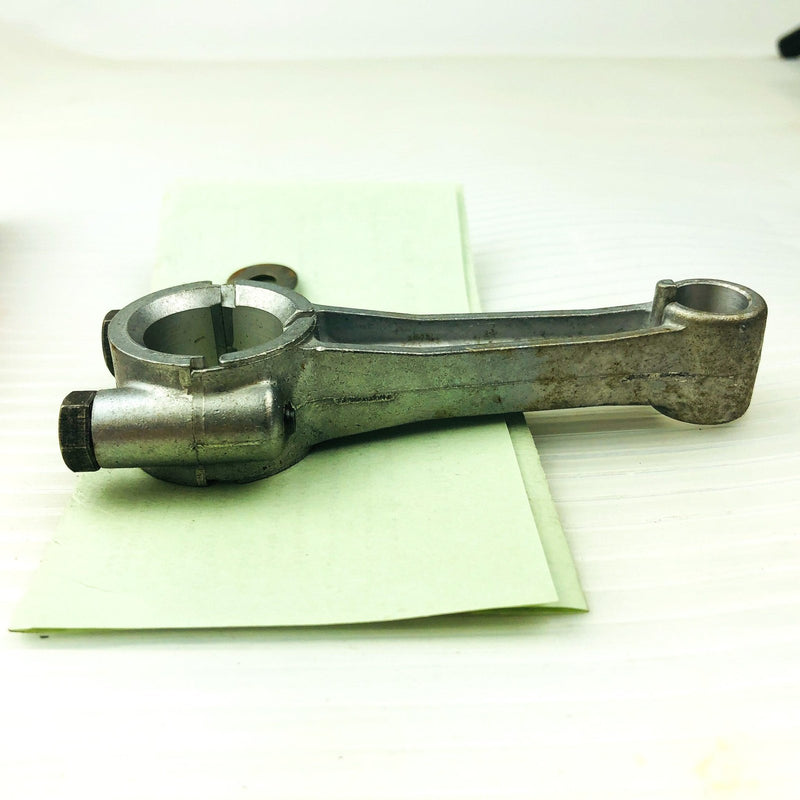 Briggs and Stratton 293505 Connecting Rod Genuine OEM New Old Stock NOS 9