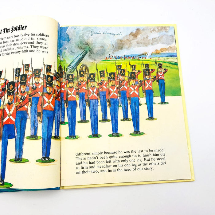 The Steadfast Tin Soldier HC Hans Andersen The Princess Peter Haddock Italy 7