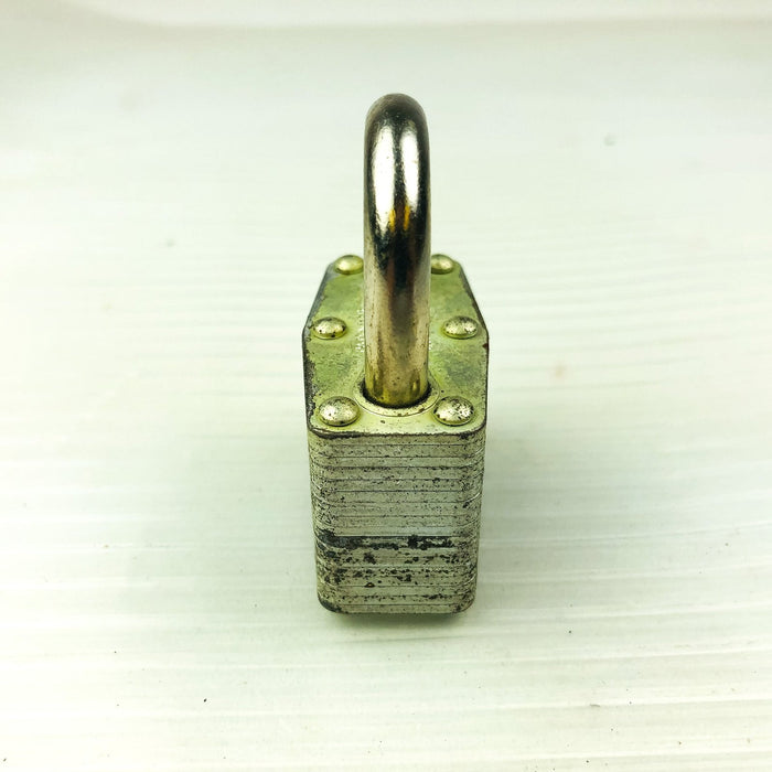 Master 500 Steel Padlock Lock Keys Laminated New Old Stock NOS Keyed 255 Vintage 10
