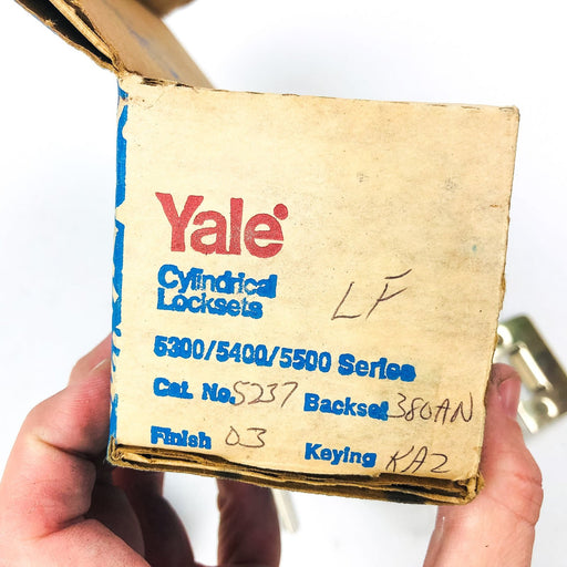 Yale Entry Door Knob Lockset LF5237 Litchfield 380AN US03 Bright Brass KA2 Damag 2