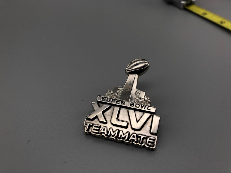 Super Bowl XLVI Teammate Collectible Pin Lombardi Trophey Design NFL Football 9