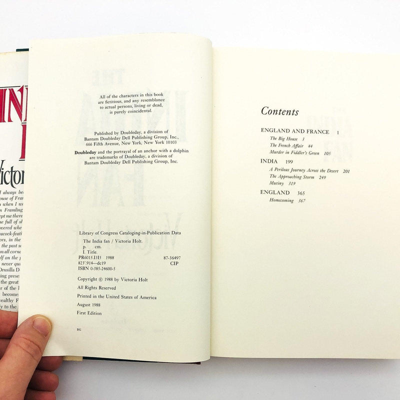 The India Fan Hardcover Victoria Holt 1988 India Travels Governess 1st Edition 8