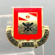 5th Engineer Battalion Pin Pinback US Army Courage Skill Strength V-21 Vanguard 3