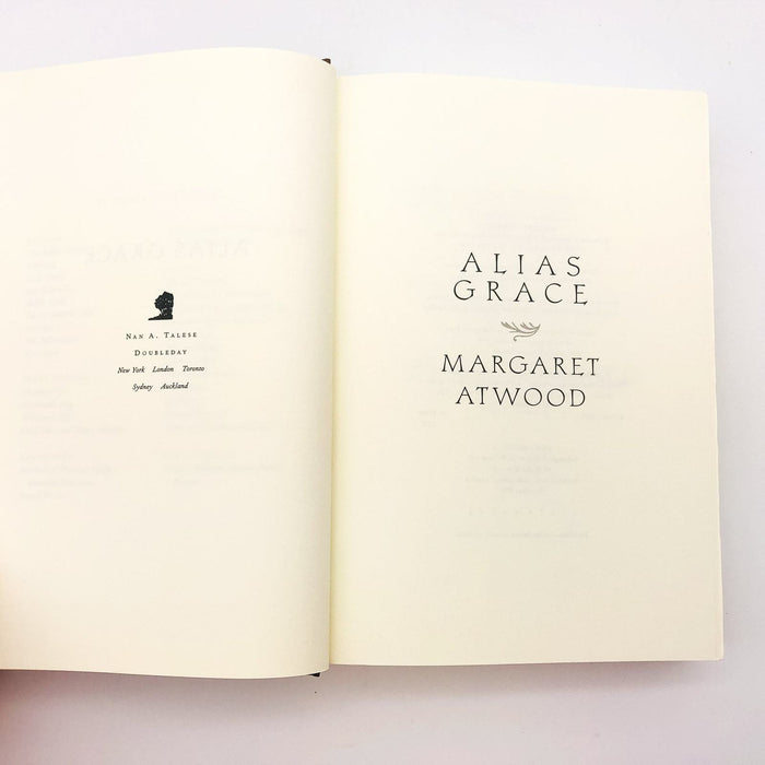 Alias Grace Hardcover Margaret Atwood 1996 1st Edition Illustrated Book Cover 7