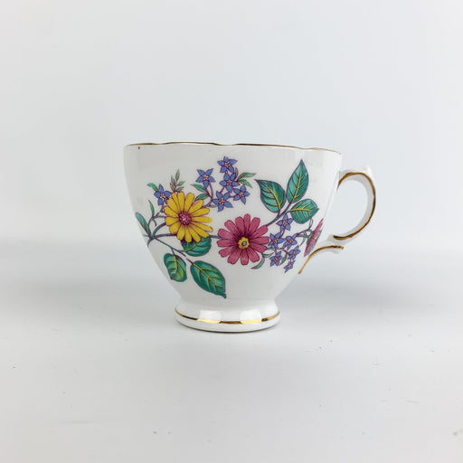 Mayfair Tea Cup Daisy Flower Bone China Made in England 2
