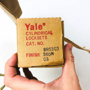 Yale Entry Door Knob Lockset 5307 380N 03 Bright Brass New Old Stock NOS 2