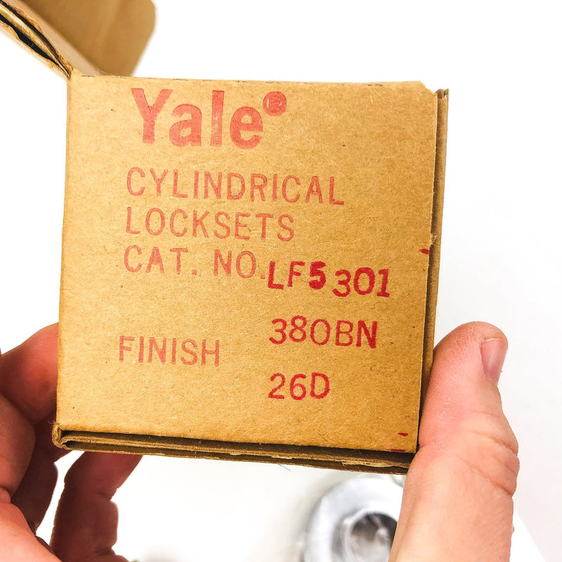 Yale Passage Closet Door Knob LF5301 Litchfield 380BN 26D Satin Chrome New NOS 2