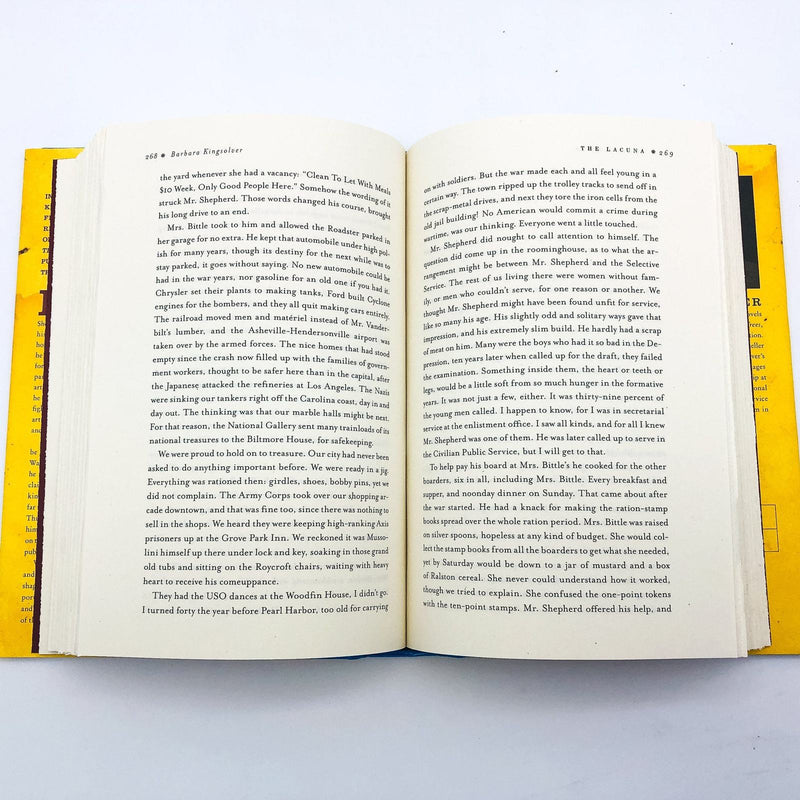 The Lacuna HC Barbara Kingsolver 2009 American Artists Mexico WW2 1st Edition 10