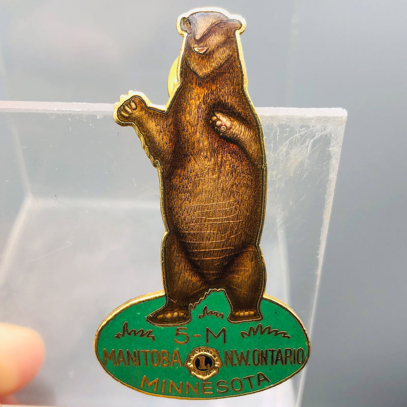 Vintage Lions Club Lapel Pin Manitoba NW Ontario Minnesota 5-M Grizzly Bear