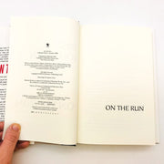 On The Run Hardcover Iris Johansen 2006 1st Edition Mother Daughter Fugitives 8