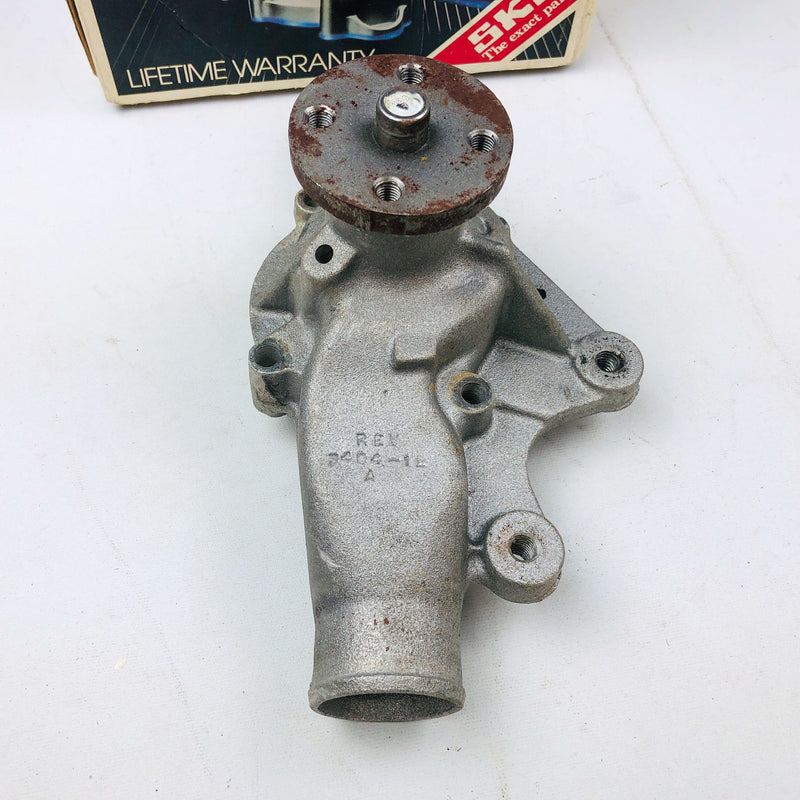 McQuay Norris PC-583 Water Pump For 1990 Jeep Cherokee 2.5L L4 New NOS J8134321