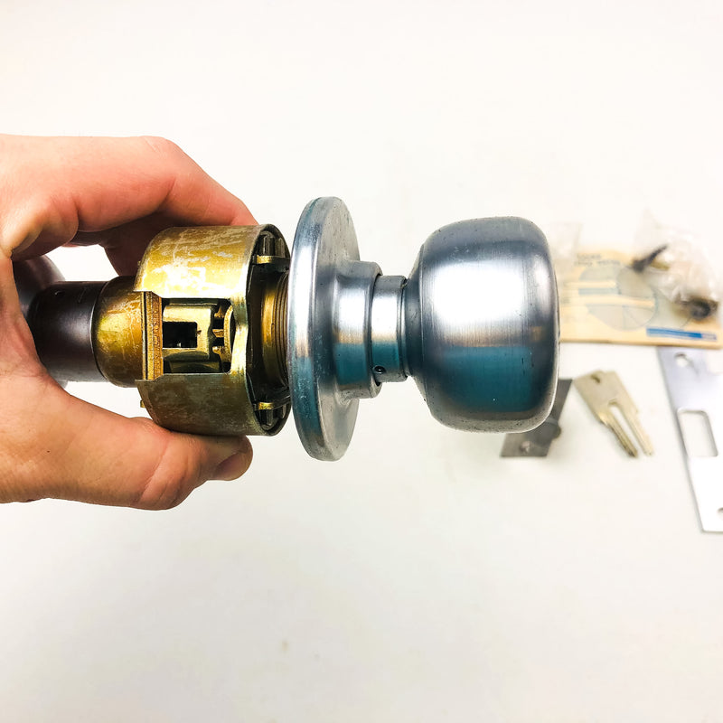 Yale Classroom Utility Closet Lockset LFD5235 Litchfield 26D Satin Chrome NOS