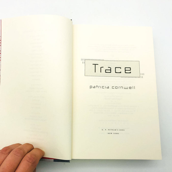 Trace Hardcover Patricia Cornwell 2004 Forensic Pathologist Crime Thriller 8