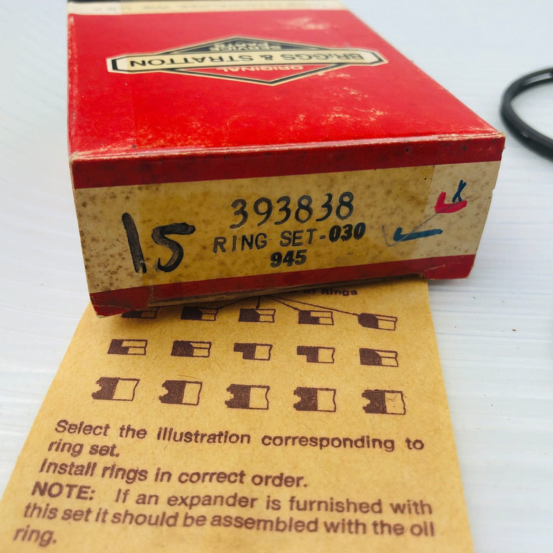 Briggs and Stratton 393838 030 Piston Ring Set Genuine OEM New Old Stock NOS 2